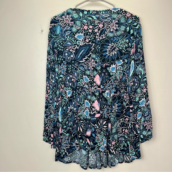 Floral V-Neck Women's Top - Black and Blue - Picture 9 of 13